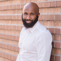 Manny Hall Headshot