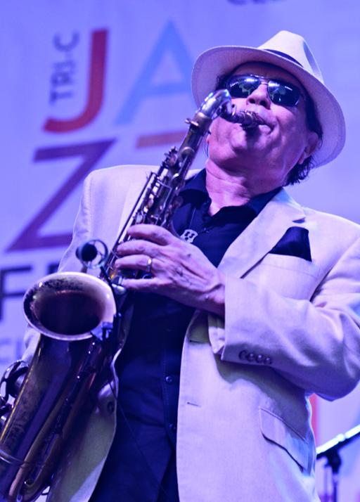 Ernie Krivda performing at Tri-C JazzFest