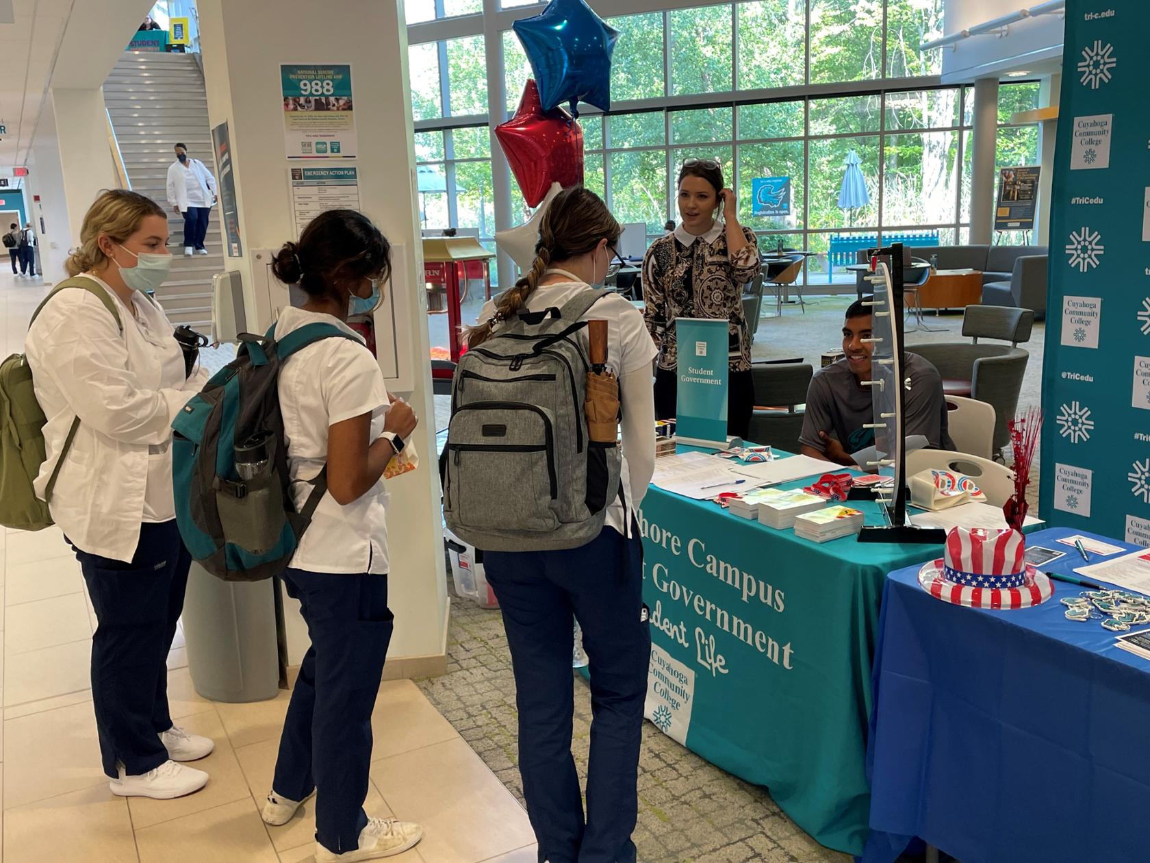 Student Government helping students register to vote