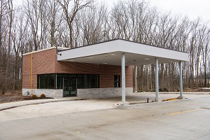 Building-D-Canopy-Covered